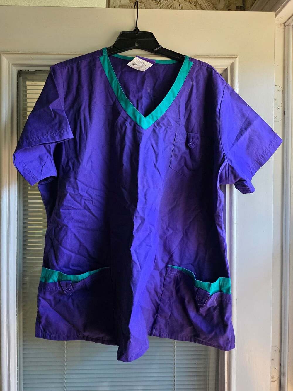 Butter-Soft Scrubs by UA V-Neck Scrub Top Shirt X-Large Purple Green